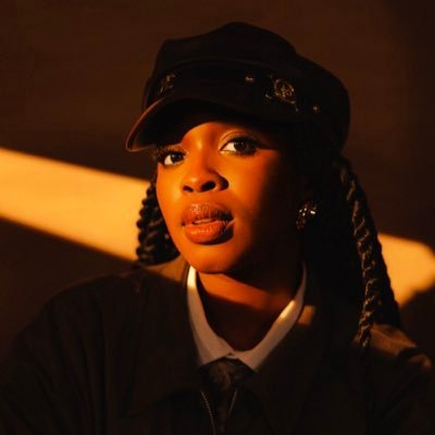 Sinmidele 💜's profile picture