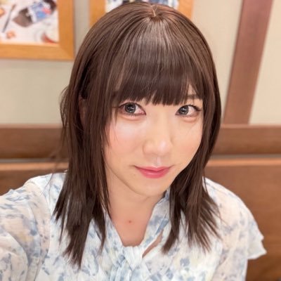 理依沙's profile picture