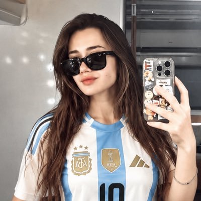 thatbiasedsimp's profile picture