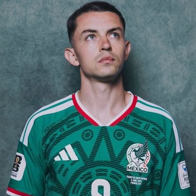 Moon🦅's profile picture