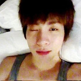 jonghyyun's profile picture