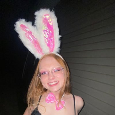 TwerkingBunnies's profile picture
