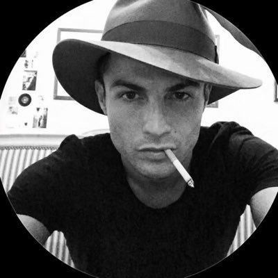 yvdvlz's profile picture