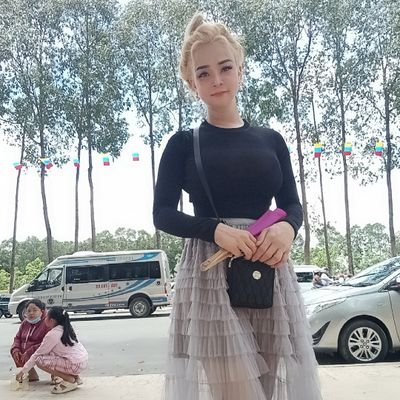 bé Bông's profile picture