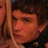 let 🏒's profile picture