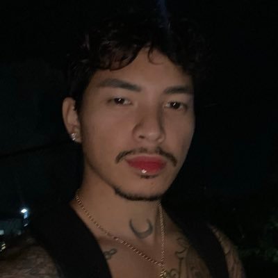C's profile picture
