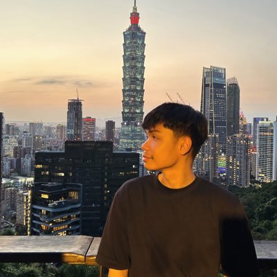 Țòm's profile picture