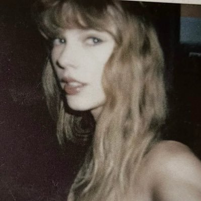 ᴄ's profile picture