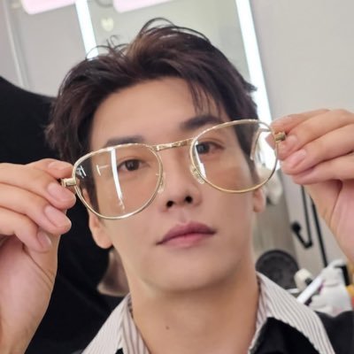 sun's profile picture