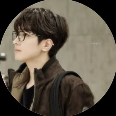 coupshere69's profile picture
