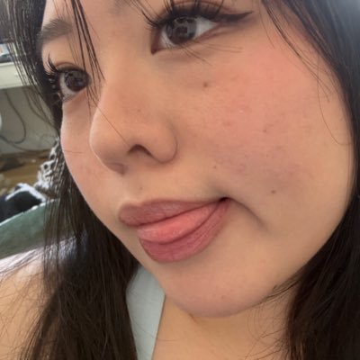 Julieantic's profile picture