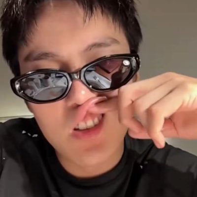 minhyuksparkles's profile picture