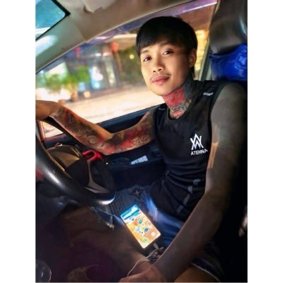 KkXrf83945's profile picture