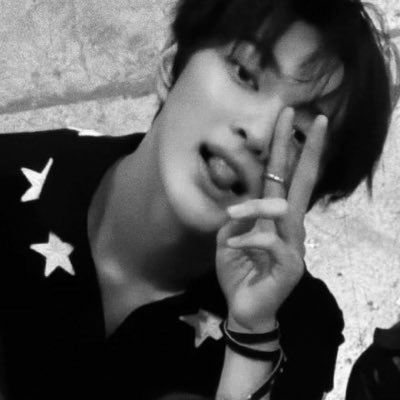 ivy. | part hilang cek pinned's profile picture