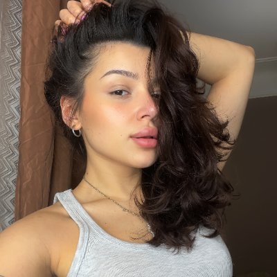 TheArolaneGia's profile picture