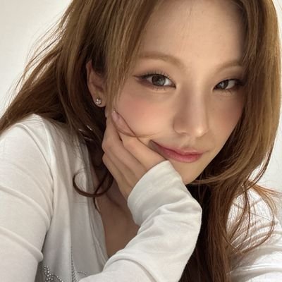 qhwangjil's profile picture