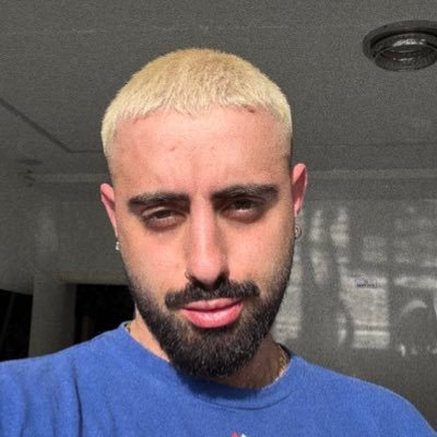 العدرء الحزينة's profile picture
