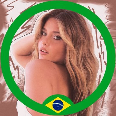 Info Nicole Wallace's profile picture