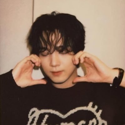 em's profile picture