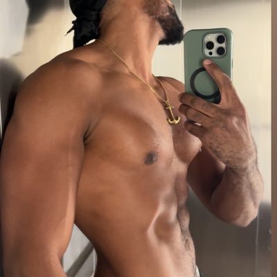 🏴☠️'s profile picture