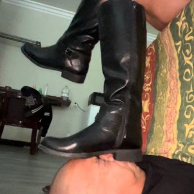 ahumandoormattt's profile picture