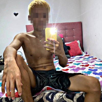 x_Gay_000's profile picture