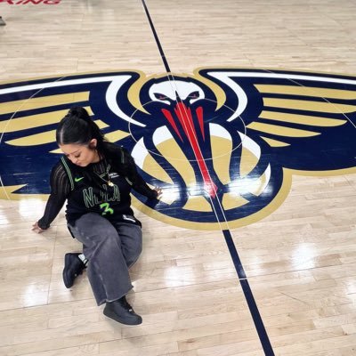 mia ✩ #KARLOKRAZIES's profile picture
