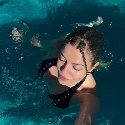 ellaragonea's profile picture