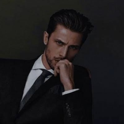 نيوتن's profile picture