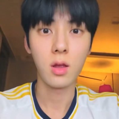 9's profile picture