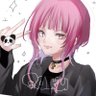 キッチンの床で寝る女 profil fotoğrafı