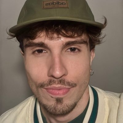 vi's profile picture