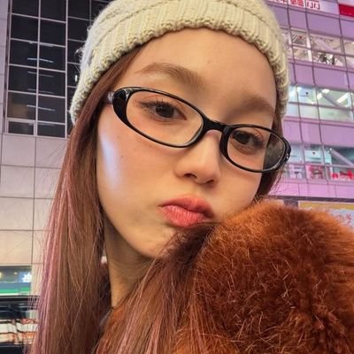 cris's profile picture