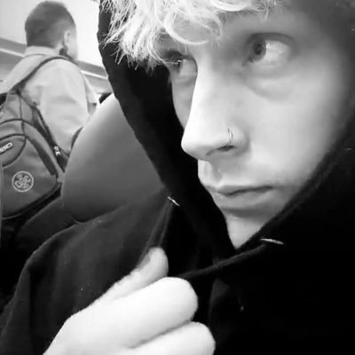 tay loves john SAW KELLS x3's profile picture