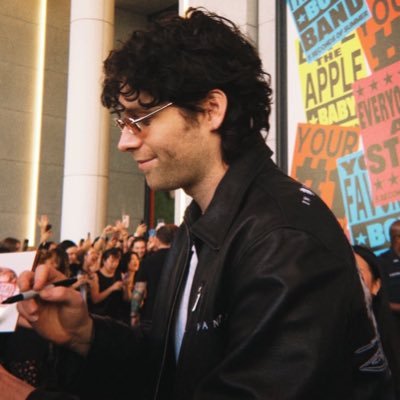 aj ⭑'s profile picture