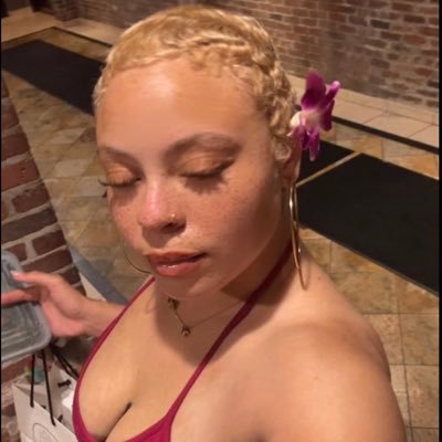 ♡Giseletheepixie♡'s profile picture