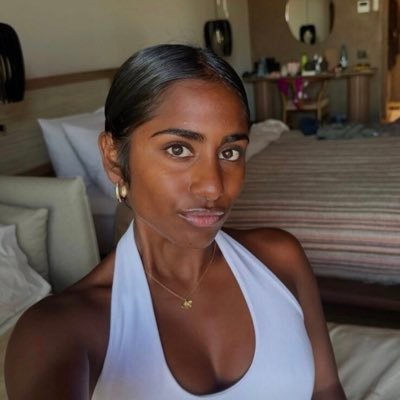 LittleDeeva2's profile picture