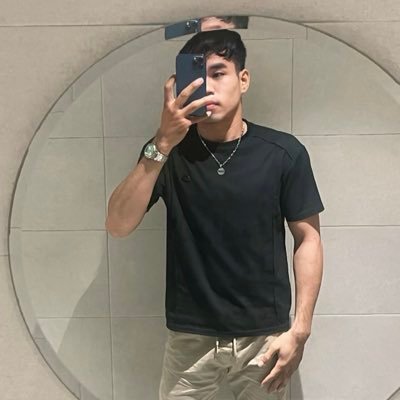 PouHiab1du's profile picture
