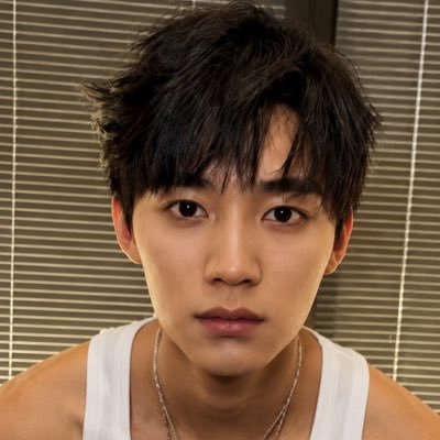 LustXposed's profile picture