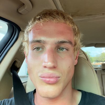 librv_'s profile picture