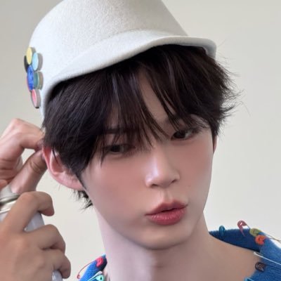 ._.'s profile picture