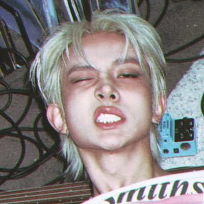 𝑦𝑢𝑡's profile picture