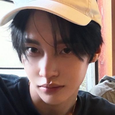 32zzyu's profile picture