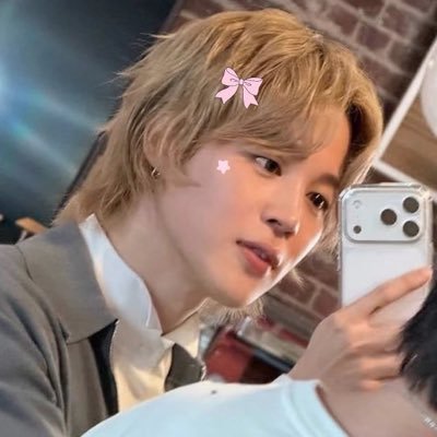 bloomforjikook's profile picture