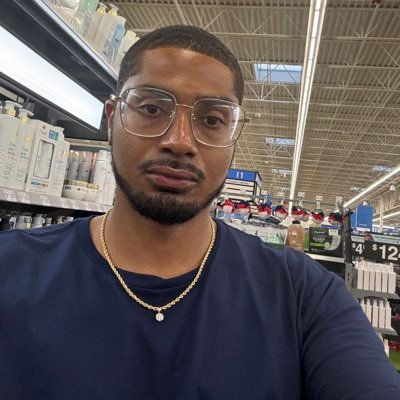 KING 👑's profile picture