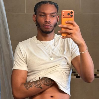 THE V!LLA!N 🌩️'s profile picture