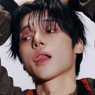 ๐๐๐๐ เธ
แขเธ
๐ค's profile picture