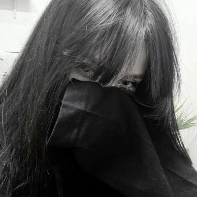 T8j_l8's profile picture