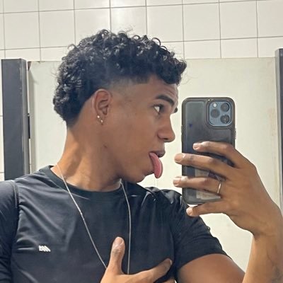 porjoab's profile picture