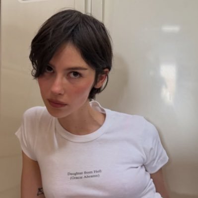 has౨ৎ HEARD CHERRY's profile picture